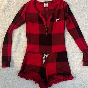 Pink buffalo black/red wore once hung dried